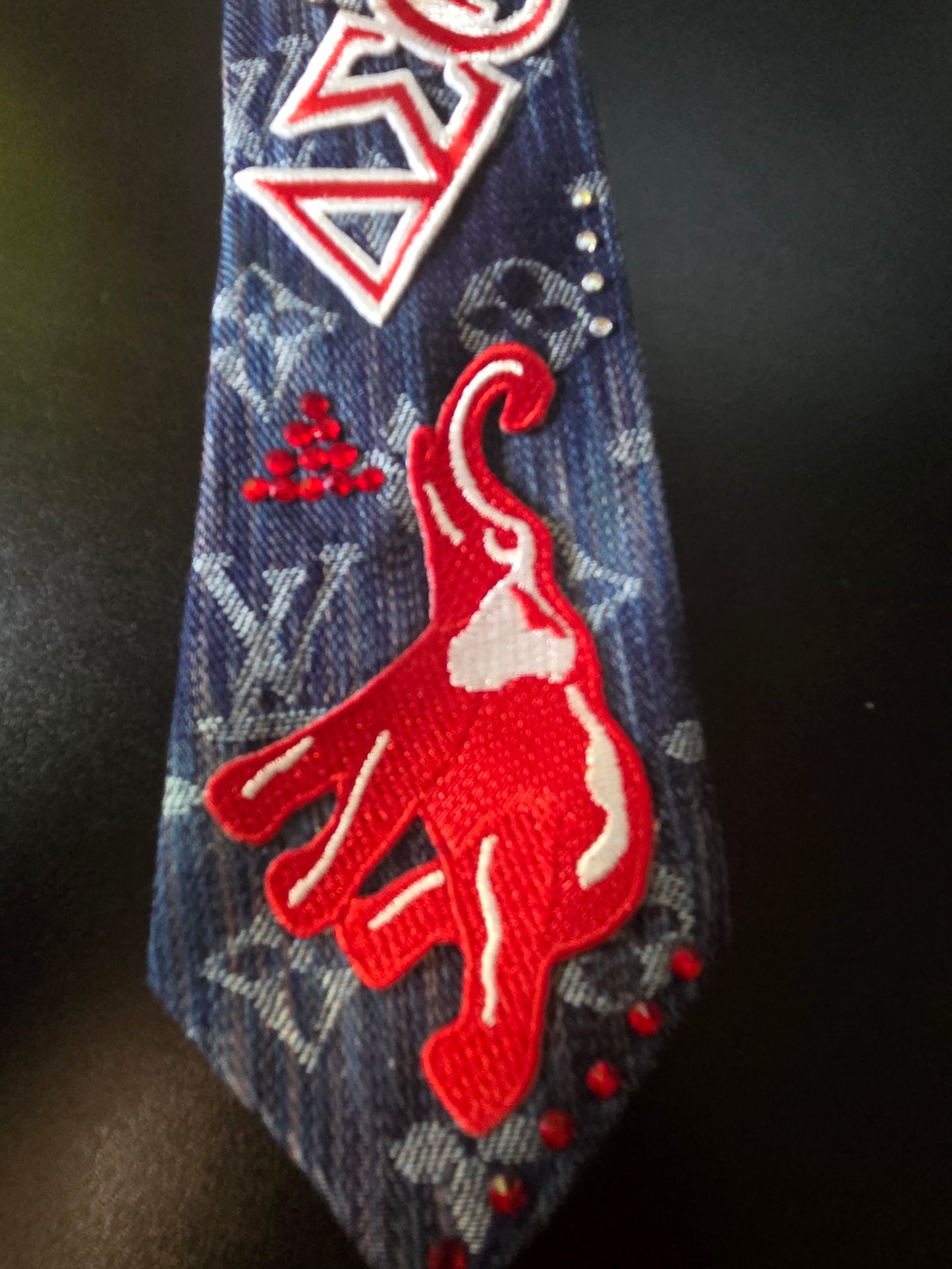 Delta Sigma Theta Tie